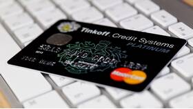 На дебетовой карте Тинькофф минус: что это значит в Mango